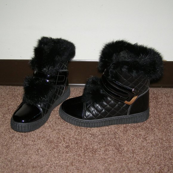 NEW S-3 KeDi Designs Black Quilted Leather Booties - Picture 4 of 9